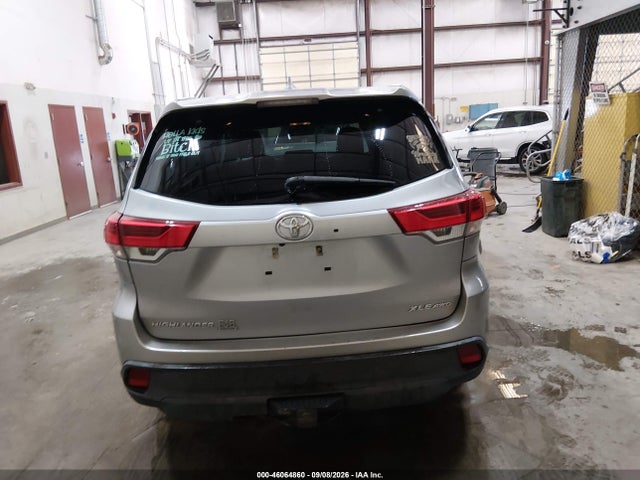 Продажа на аукционе авто 2018 Toyota Highlander Xle, vin: 5TDJZRFH9JS541350, номер лота: 46064860