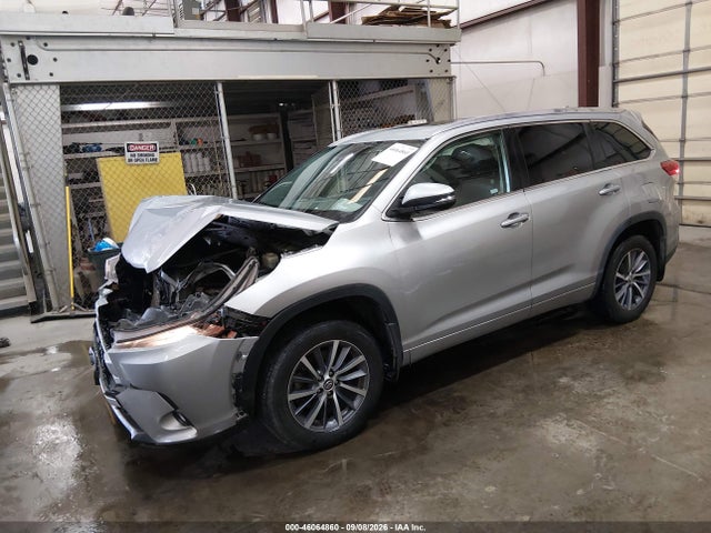 Продажа на аукционе авто 2018 Toyota Highlander Xle, vin: 5TDJZRFH9JS541350, номер лота: 46064860