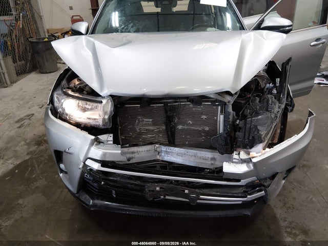 Продажа на аукционе авто 2018 Toyota Highlander Xle, vin: 5TDJZRFH9JS541350, номер лота: 46064860
