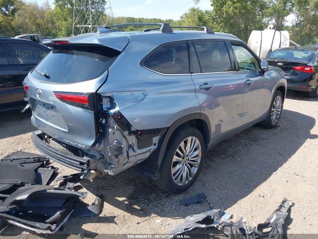 2023 Toyota Highlander Platinum მანქანა იყიდება აუქციონზე, vin: 5TDKDRBH2PS004790, აუქციონის ნომერი: 46064875