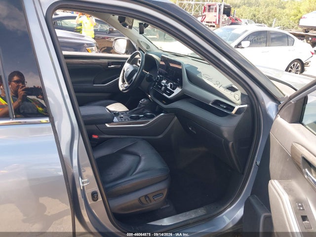 2023 Toyota Highlander Platinum მანქანა იყიდება აუქციონზე, vin: 5TDKDRBH2PS004790, აუქციონის ნომერი: 46064875