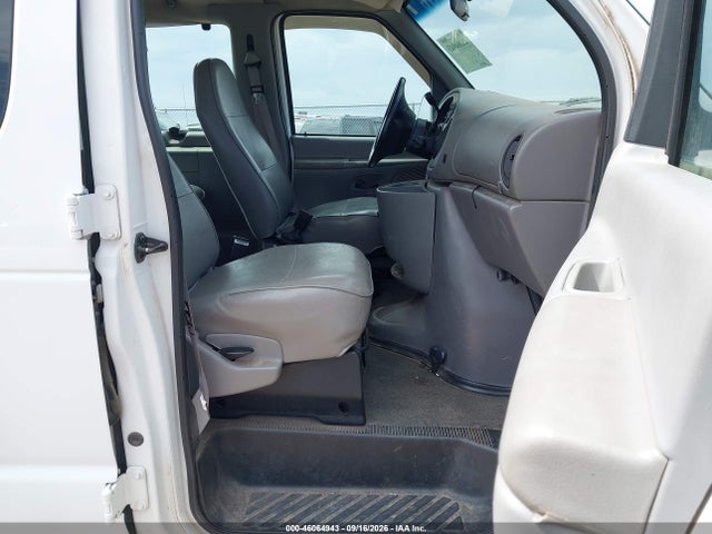 46064943 :رقم المزاد ، 1FBSS31LXXHA28630 vin ، 1999 Ford E-350 Super Duty Xl/xlt مزاد بيع