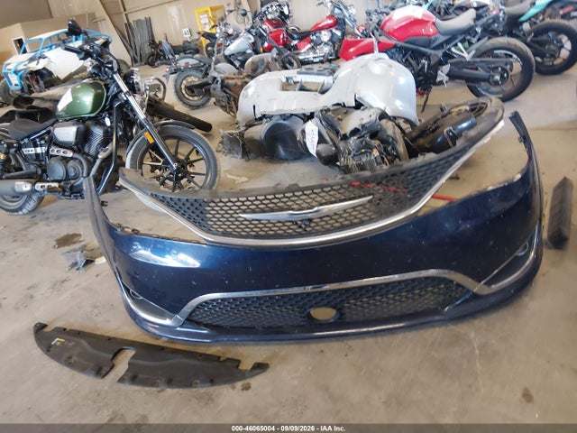 Продажа на аукционе авто 2018 Chrysler Pacifica Limited, vin: 2C4RC1GGXJR108432, номер лота: 46065004