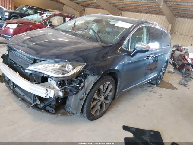 Продажа на аукционе авто 2018 Chrysler Pacifica Limited, vin: 2C4RC1GGXJR108432, номер лота: 46065004