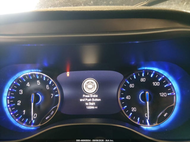 Продажа на аукционе авто 2018 Chrysler Pacifica Limited, vin: 2C4RC1GGXJR108432, номер лота: 46065004