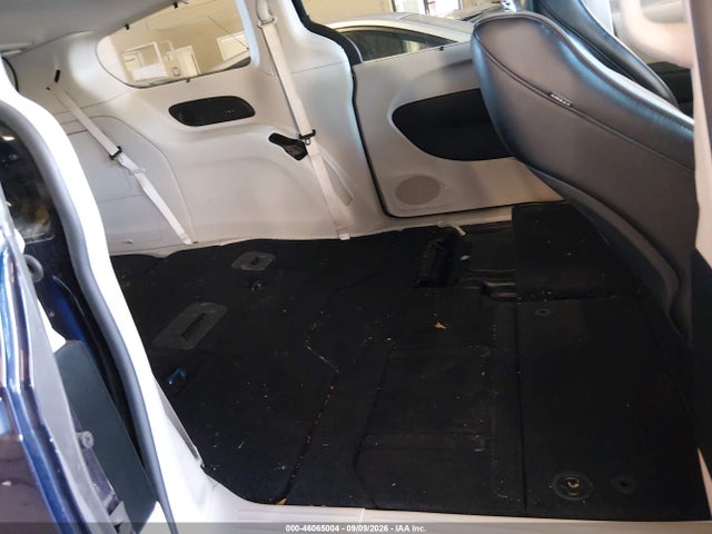 Продажа на аукционе авто 2018 Chrysler Pacifica Limited, vin: 2C4RC1GGXJR108432, номер лота: 46065004