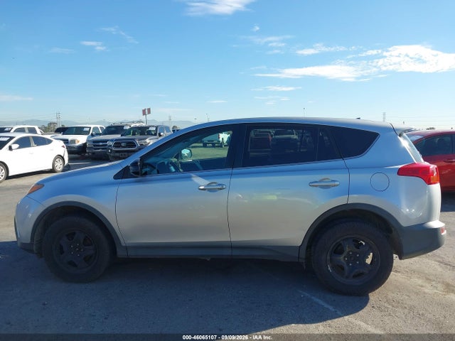 Toyota RAV4 LE 2015 2T3BFREV6FW301425 Image 14