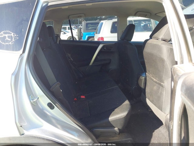 Toyota RAV4 LE 2015 2T3BFREV6FW301425 Image 8