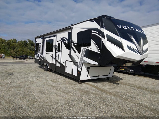 2020 Keystone Rv Voltage 3615 Toy Hauler 5th Whl Travel Trailer მანქანა იყიდება აუქციონზე, vin: 4YDF36126LZ990783, აუქციონის ნომერი: 46065143