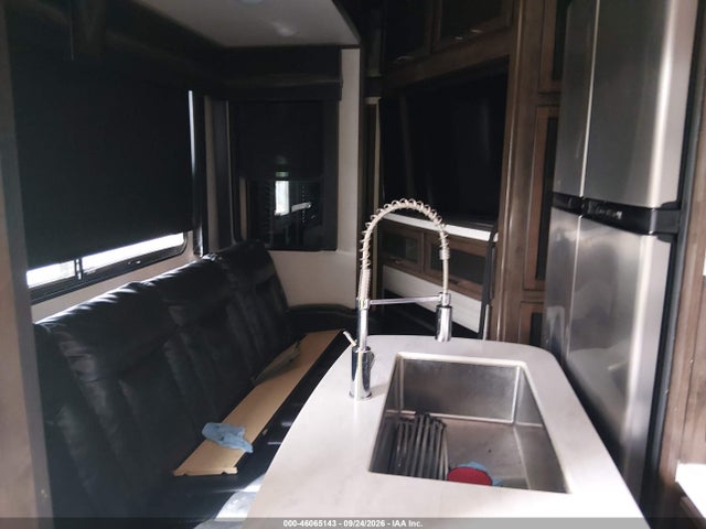 Продажа на аукционе авто 2020 Keystone Rv Voltage 3615 Toy Hauler 5th Whl Travel Trailer, vin: 4YDF36126LZ990783, номер лота: 46065143