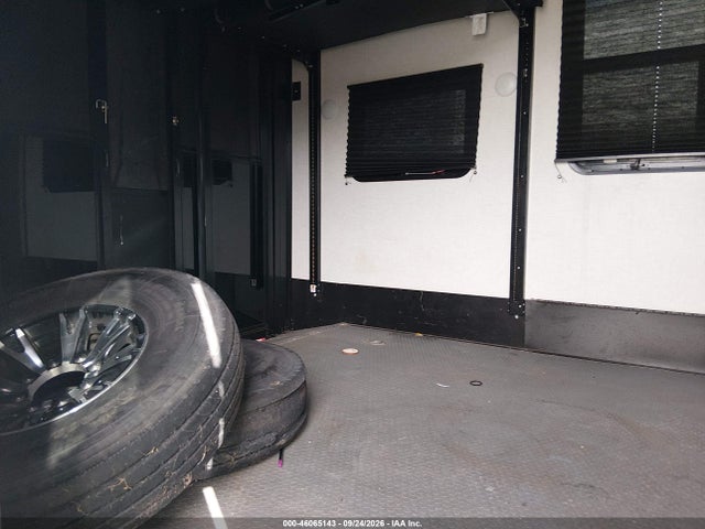 Продажа на аукционе авто 2020 Keystone Rv Voltage 3615 Toy Hauler 5th Whl Travel Trailer, vin: 4YDF36126LZ990783, номер лота: 46065143