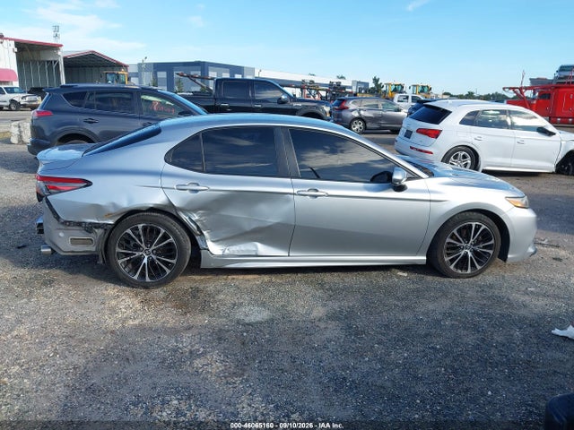 46065160 :رقم المزاد ، JTNB11HKXJ3033536 vin ، 2018 Toyota Camry Se مزاد بيع