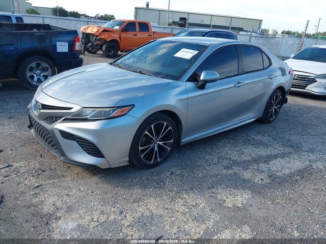 46065160 :رقم المزاد ، JTNB11HKXJ3033536 vin ، 2018 Toyota Camry Se مزاد بيع