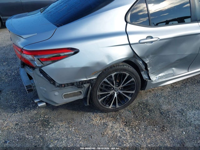 46065160 :رقم المزاد ، JTNB11HKXJ3033536 vin ، 2018 Toyota Camry Se مزاد بيع
