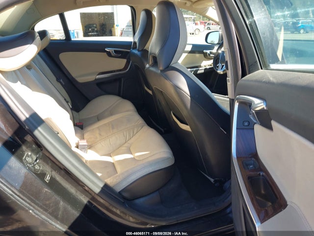 2011 Volvo S60 T6 მანქანა იყიდება აუქციონზე, vin: YV1902FH1B2012871, აუქციონის ნომერი: 46065171