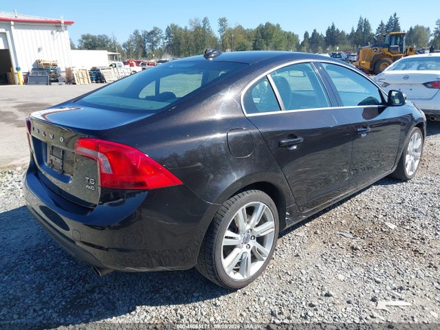 2011 Volvo S60 T6 მანქანა იყიდება აუქციონზე, vin: YV1902FH1B2012871, აუქციონის ნომერი: 46065171