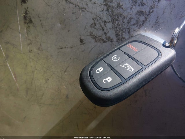 46065206 :رقم المزاد ، 1C4PJLLB7JD561817 vin ، 2018 Jeep Cherokee Latitude Plus Fwd مزاد بيع
