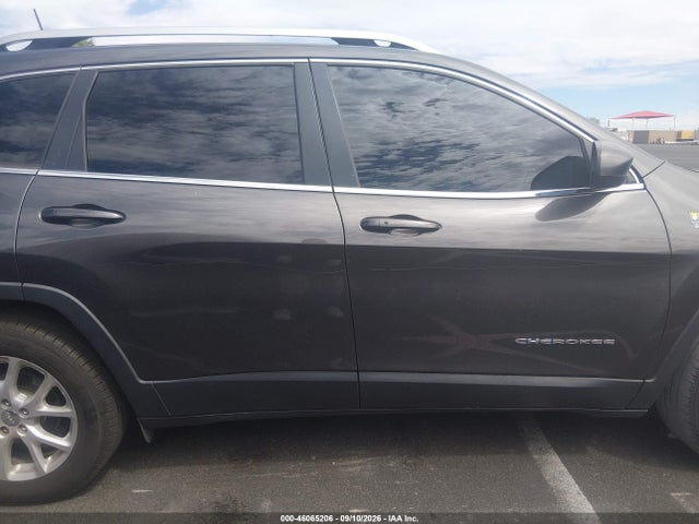 46065206 :رقم المزاد ، 1C4PJLLB7JD561817 vin ، 2018 Jeep Cherokee Latitude Plus Fwd مزاد بيع