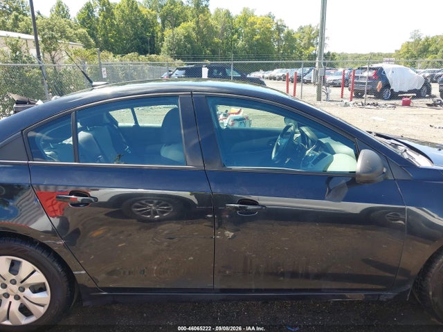 46065222 :رقم المزاد ، 1G1PA5SH9D7275254 vin ، 2013 Chevrolet Cruze Ls Auto مزاد بيع