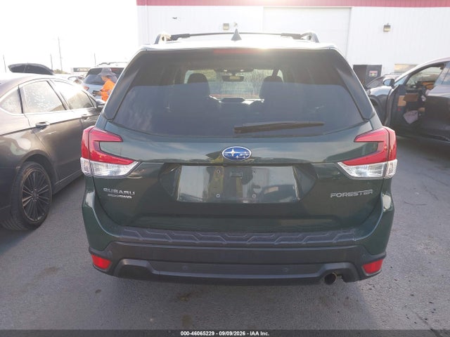 2022 Subaru Forester Limited მანქანა იყიდება აუქციონზე, vin: JF2SKAPC5NH519239, აუქციონის ნომერი: 46065229