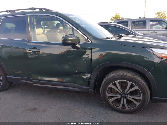 2022 Subaru Forester Limited მანქანა იყიდება აუქციონზე, vin: JF2SKAPC5NH519239, აუქციონის ნომერი: 46065229