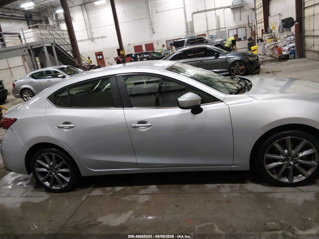 Продаж на аукціоні авто 2018 Mazda Mazda3 Touring, vin: 3MZBN1V30JM199503, номер лоту: 46065243