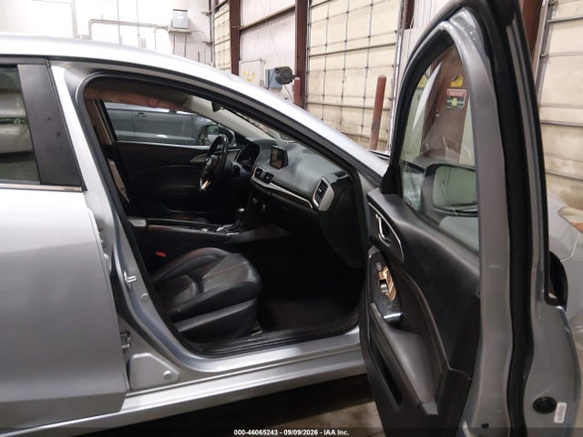 Продаж на аукціоні авто 2018 Mazda Mazda3 Touring, vin: 3MZBN1V30JM199503, номер лоту: 46065243