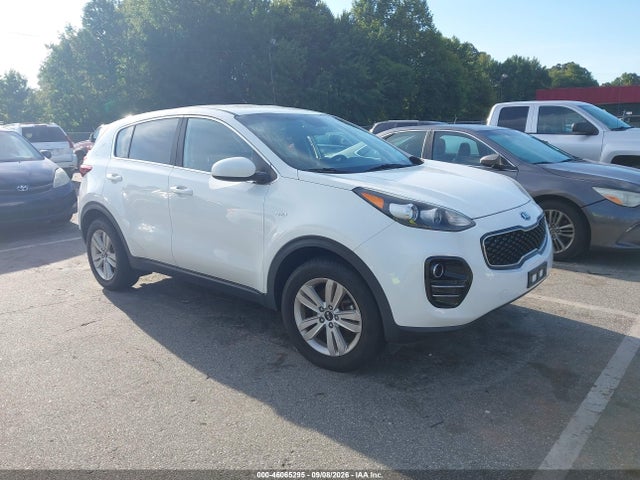 Auction sale of the 2017 Kia Sportage Lx, vin: KNDPMCACXH7033538, lot number: 46065295