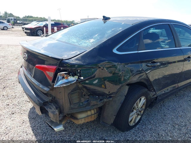 2015 Hyundai Sonata Se მანქანა იყიდება აუქციონზე, vin: 5NPE24AF5FH172594, აუქციონის ნომერი: 46065301