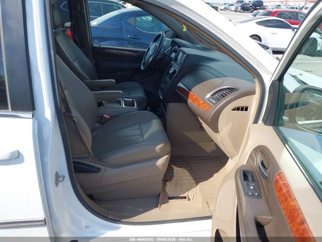 46065302 :رقم المزاد ، 2C4RC1BG6GR187954 vin ، 2016 Chrysler Town & Country Touring مزاد بيع