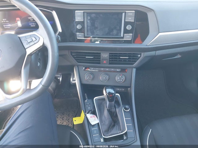 Продаж на аукціоні авто 2024 Volkswagen Jetta 1.5t Sport, vin: 3VWBM7BU1RM040178, номер лоту: 46065310