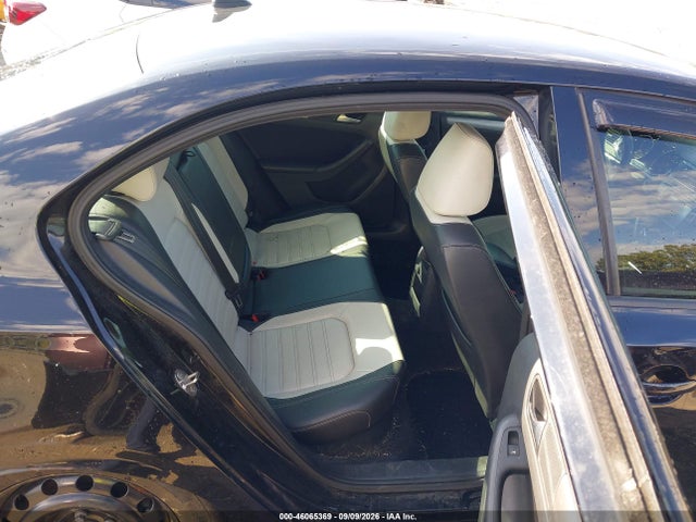 2016 Volkswagen Jetta 1.8t Sport მანქანა იყიდება აუქციონზე, vin: 3VWB17AJ2GM392067, აუქციონის ნომერი: 46065369