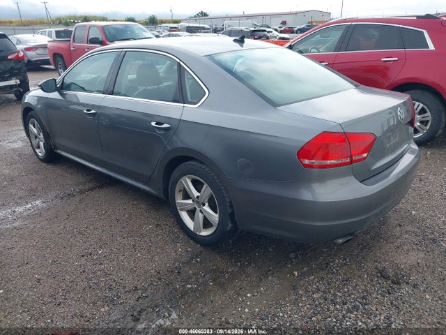 2012 Volkswagen Passat 2.5l Se მანქანა იყიდება აუქციონზე, vin: 1VWBH7A30CC106368, აუქციონის ნომერი: 46065383