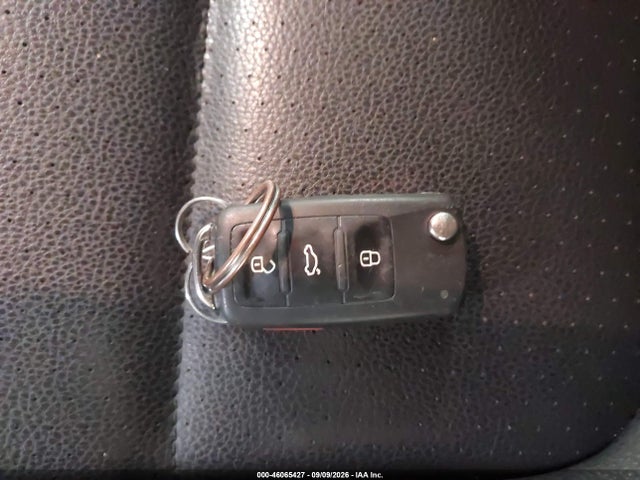 2016 Volkswagen Tiguan S მანქანა იყიდება აუქციონზე, vin: WVGBV7AX1GW547540, აუქციონის ნომერი: 46065427