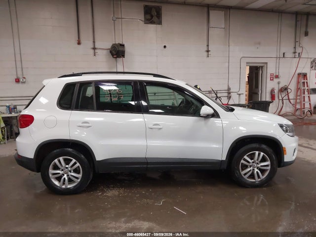 2016 Volkswagen Tiguan S მანქანა იყიდება აუქციონზე, vin: WVGBV7AX1GW547540, აუქციონის ნომერი: 46065427