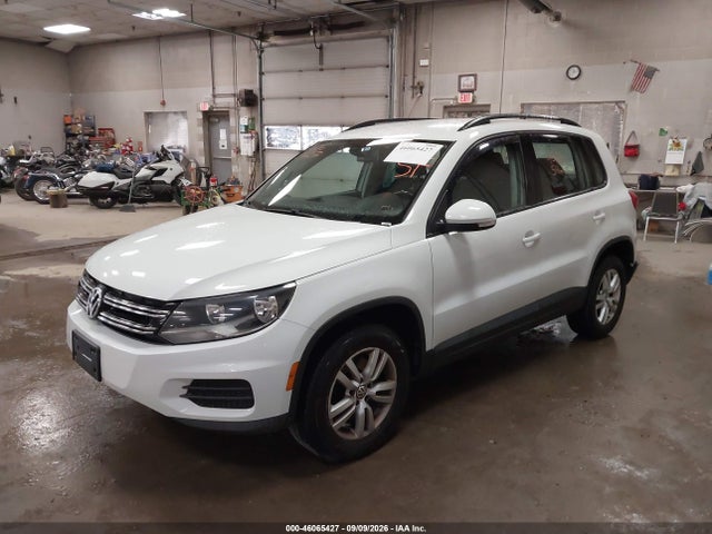2016 Volkswagen Tiguan S მანქანა იყიდება აუქციონზე, vin: WVGBV7AX1GW547540, აუქციონის ნომერი: 46065427