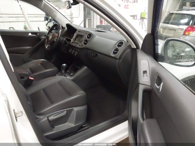 2016 Volkswagen Tiguan S მანქანა იყიდება აუქციონზე, vin: WVGBV7AX1GW547540, აუქციონის ნომერი: 46065427