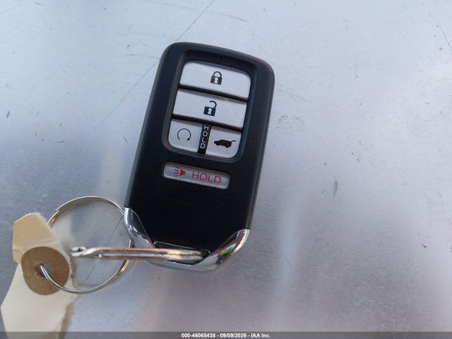 5FNYF8H09NB002388 Honda Passport Awd Elite