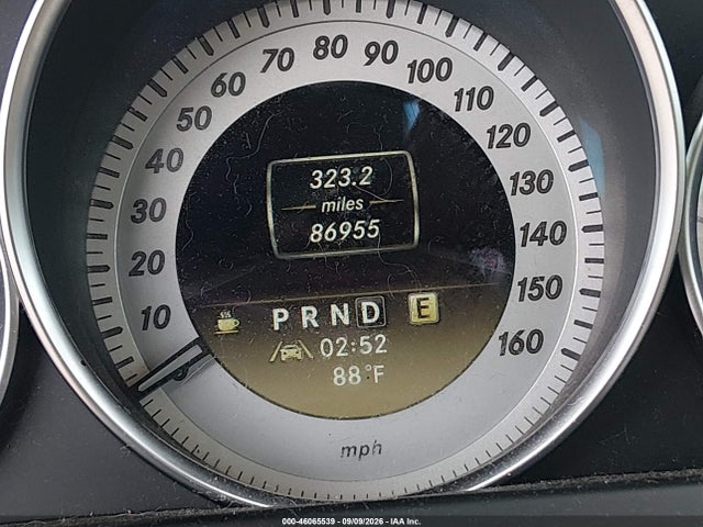 2012 Mercedes-benz C 250 მანქანა იყიდება აუქციონზე, vin: WDDGJ4HB9CF872807, აუქციონის ნომერი: 46065539