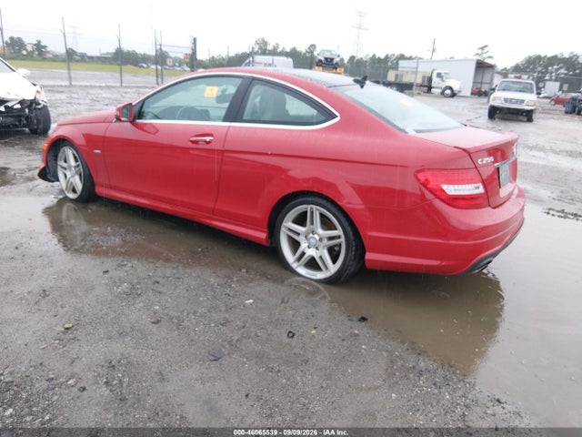 2012 Mercedes-benz C 250 მანქანა იყიდება აუქციონზე, vin: WDDGJ4HB9CF872807, აუქციონის ნომერი: 46065539