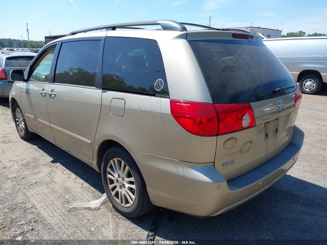 46065547 :رقم المزاد ، 5TDYK4CC6AS289779 vin ، 2010 Toyota Sienna Xle مزاد بيع