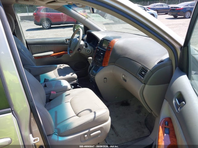 46065547 :رقم المزاد ، 5TDYK4CC6AS289779 vin ، 2010 Toyota Sienna Xle مزاد بيع