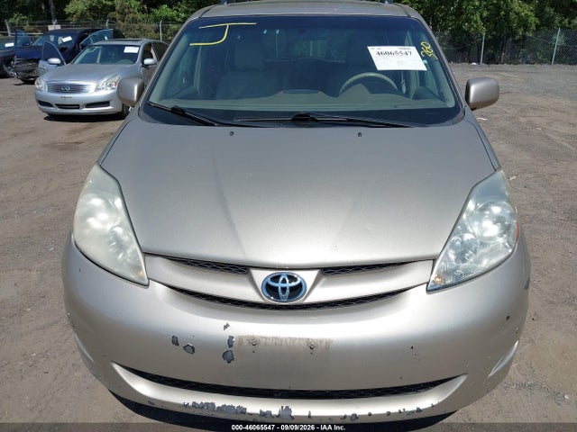 46065547 :رقم المزاد ، 5TDYK4CC6AS289779 vin ، 2010 Toyota Sienna Xle مزاد بيع