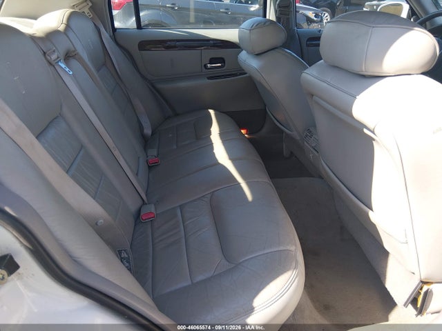 Aukcja sprzedaży 1999 Lincoln Town Car Signature, vin: 1LNHM82W2XY621769, numer aukcji: 46065574