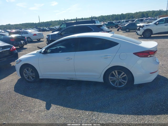 46065625 :رقم المزاد ، 5NPD84LF5HH057844 vin ، 2017 Hyundai Elantra Se مزاد بيع