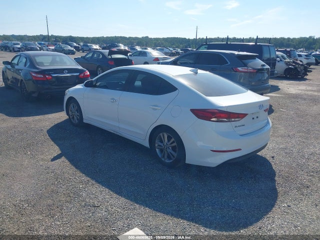 46065625 :رقم المزاد ، 5NPD84LF5HH057844 vin ، 2017 Hyundai Elantra Se مزاد بيع