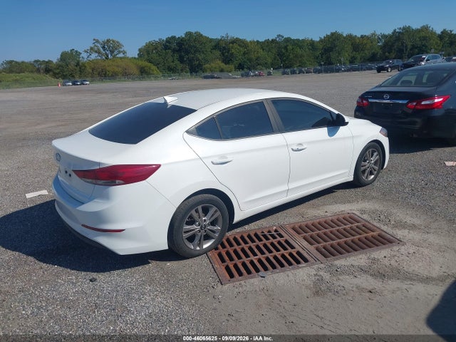 46065625 :رقم المزاد ، 5NPD84LF5HH057844 vin ، 2017 Hyundai Elantra Se مزاد بيع