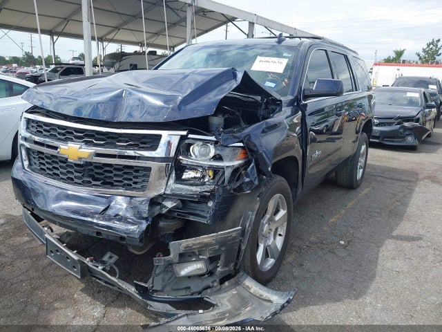 Chevrolet Tahoe Lt 2018 1GNSCBKC4JR338685 Image 2