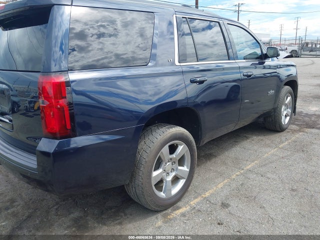 Chevrolet Tahoe Lt 2018 1GNSCBKC4JR338685 Image 4