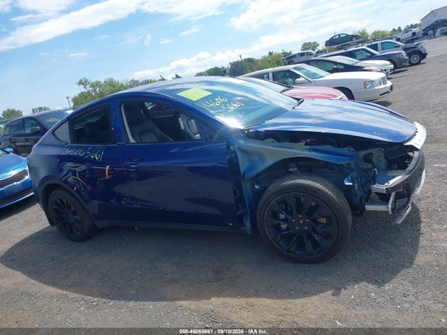 46065661 :رقم المزاد ، 7SAYGDEE6NF383805 vin ، 2022 Tesla Model Y Long Range Dual Motor All-wheel Drive مزاد بيع